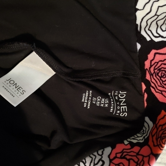 NWT Jones New York Floral Print Faux Wrap Skort size Medium Ret. $39 - Picture 6 of 10